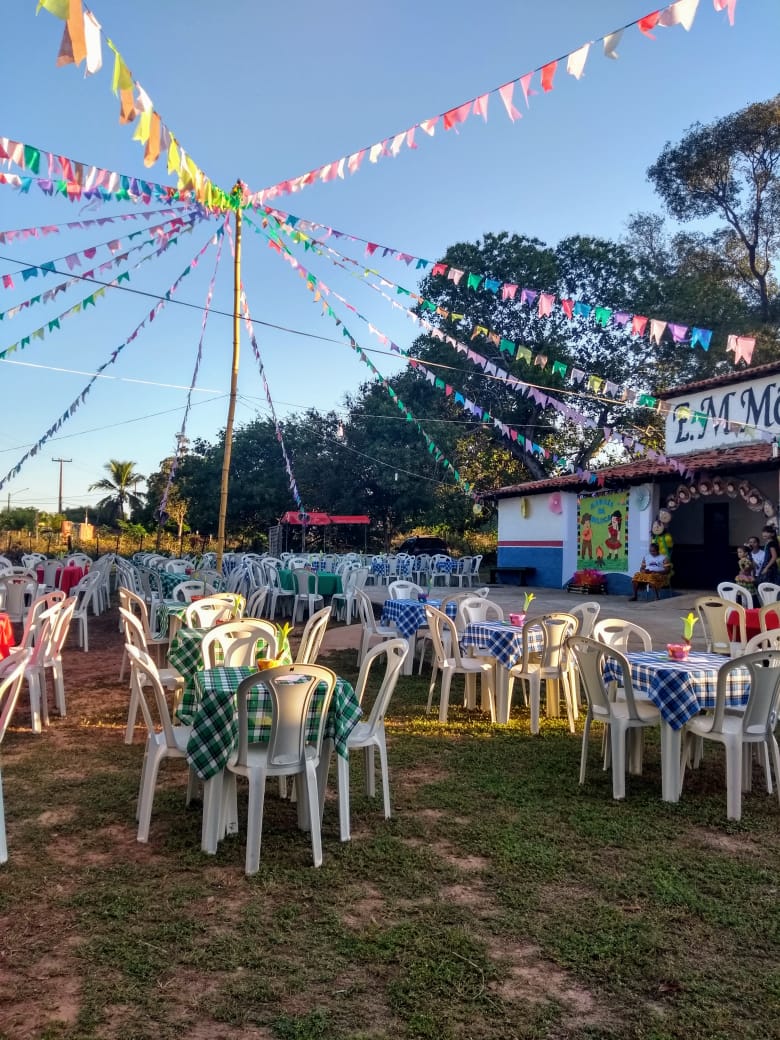 Arraiá das Escolas Municipais, Mickey, Biluca e CAIC