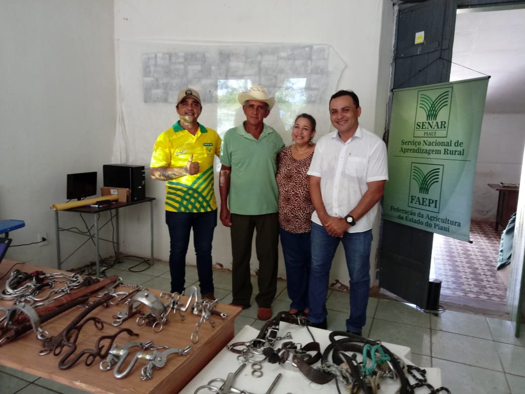 Prefeito Antônio Abreu Prestigia  Aula Inaugural do Curso de Doma e Rédeas.