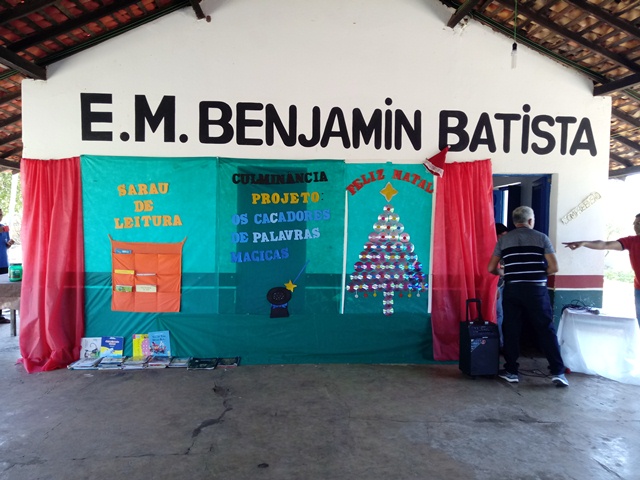 Escola Municipal Benjamin Batista Realizou Sarau de Literatura