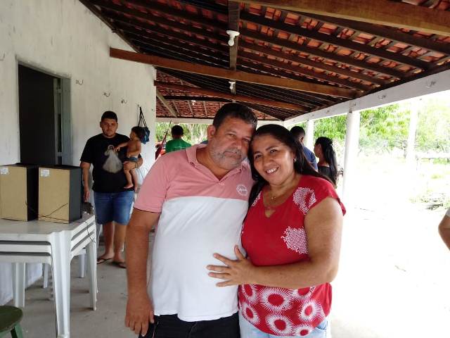 Luiz Neto Celebra a chegada de mais uma Primavera no Sítio Vó Nete.