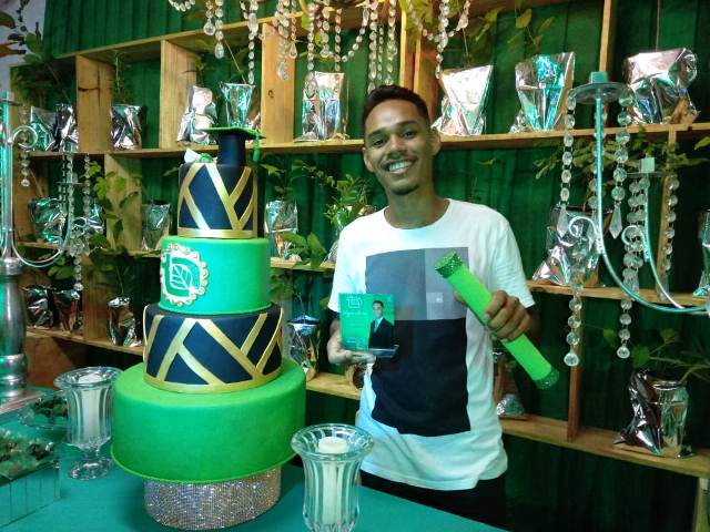 Matheus André é Homenageado por sua Formatura em Técnico em Agricultura.