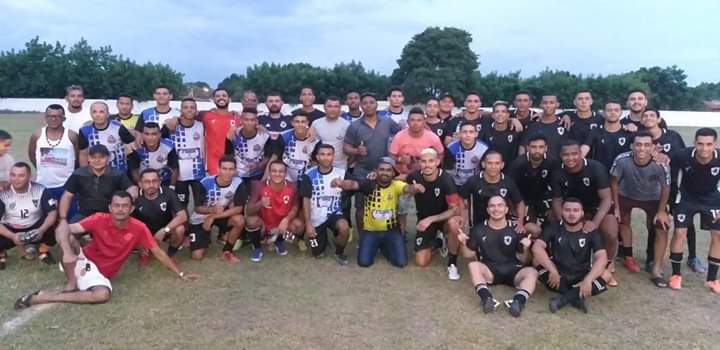 Equipe Os Donos da Bola Promovem Campanha de Arrecadação de Alimentos para ajudar Famílias Carentes de José de Freitas.