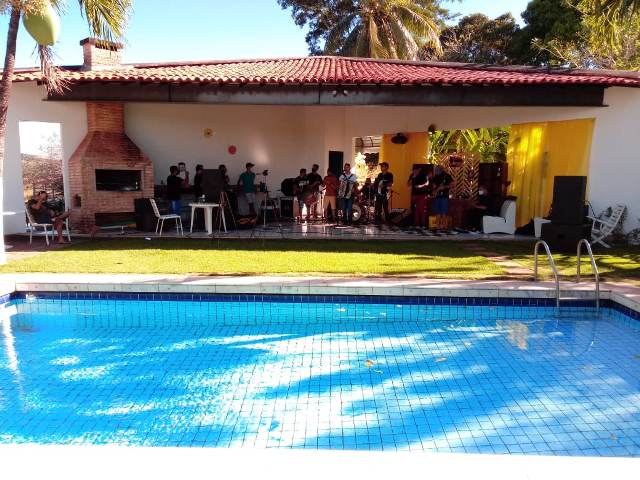 Live Solidária Rubens Leite e Convidados aconteceu com muita animação.