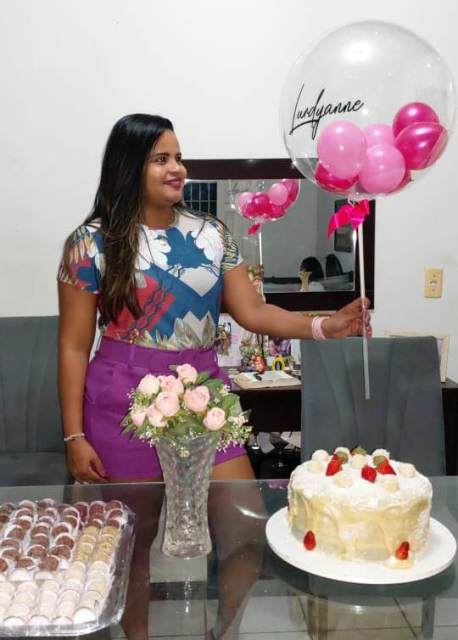 Uma Homenagem Especial para alguém “Super-Especial-Lurdyanne Barbosa”!