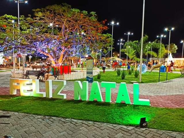 José de Freitas Recebe um Toque Todo Especial no Acender das Luzes do Natal.