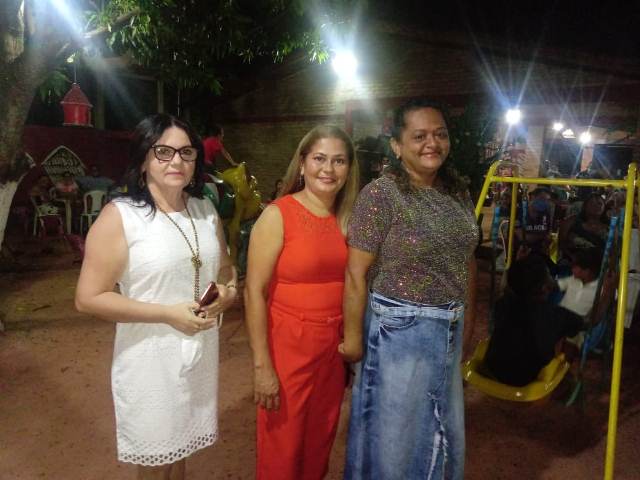 CETI-Ferdinand Freitas Realizou sua Confraternização de Fim de Ano.