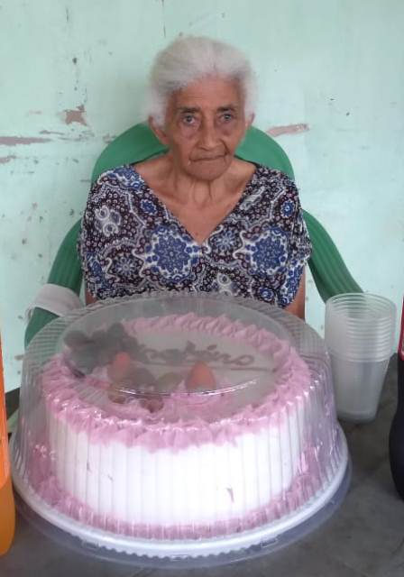 Homenagem Especial à Senhora Nega Alzira ao Celebrar a Vida