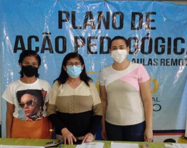 Vereadoras Yarema Leite e Helena Barros Visitam Secretaria de Educação