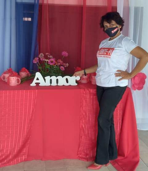 SINTE-José de Freitas faz homenagem às MÃES em Drive Thru