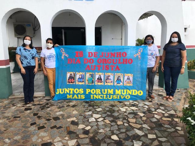 Equipe AEE-SEMED Celebrou o dia do “Orgulho Autista”