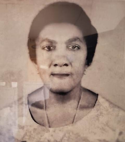 PARA UMA ESCRAVA NEGRA VITORIOSA DE JOSÉ DE FREITAS – HOMENAGEM SINGELA