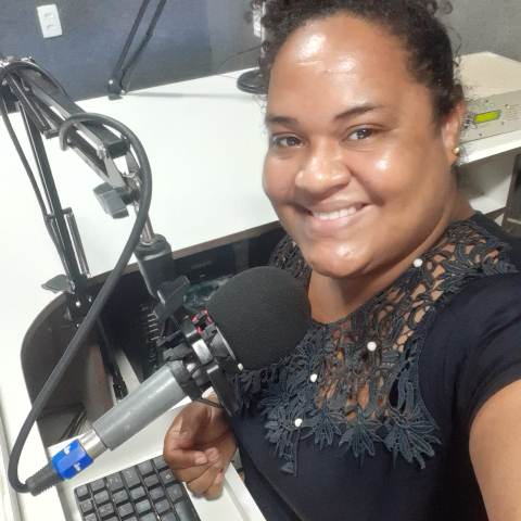 Cantora Mentinha Alves Passa a Integrar a Equipe de Jornalismo da FM Cidadania