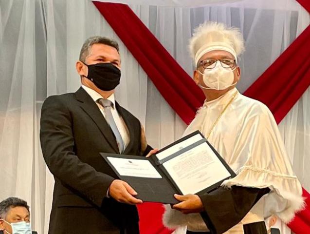 José dos Santos de Moura é Empossado Diretor do IFPI Campus José de Freitas