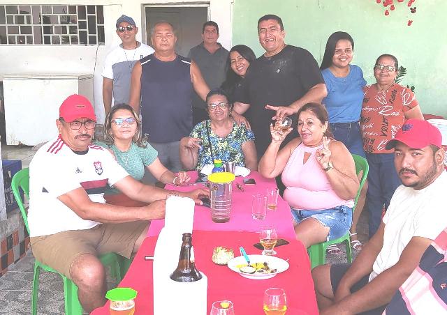 Stênio Gil Craveiro e a Comemoração de seu Natalício com Amigos e Familiares