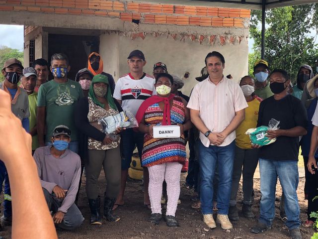 Prefeito Roger Linhares Faz Entrega de EPI’s em Reunião na Cooperativa de Catadores de José de Freitas-PI