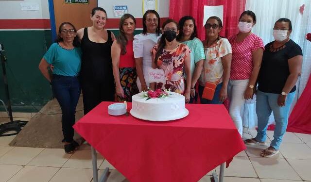 Escola Carlota Freitas Realiza Festividade para Homenagear as Mães