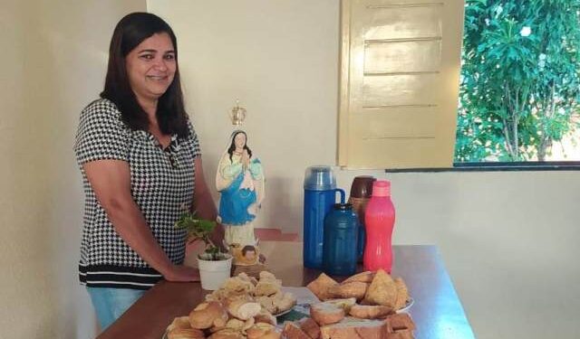 Amélia Sampaio Receba as Homenagens do Blog Paulo Craveiro