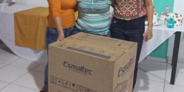 Escola Municipal Filomena Alves Realiza Festividade para Homenagear as Mães