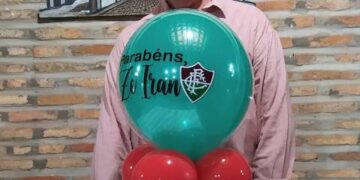 José Iran Felinto é Abraçado por Amigos e Familiares no dia de seu Natalício