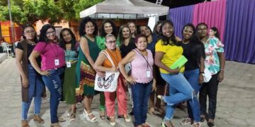 Grupo de Mulheres Artesãs Recanto das Artes Realizam Desfile e Expõem Peças e Assessórios na Praça de Eventos