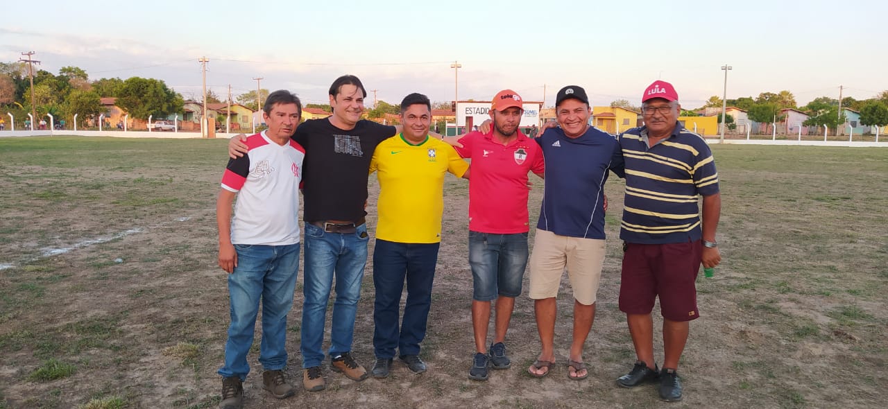 Bayern de Lourdes é o primeiro finalista da Taça Valadares Corujão Futebol  de Campo - Jornal da Cidade