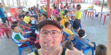 Alunos da Escola Municipal Joaquim Euclides da Rocha Participam de Uma Roda de Conversa sobre Educação e Esporte