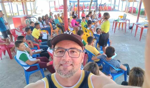 Alunos da Escola Municipal Joaquim Euclides da Rocha Participam de Uma Roda de Conversa sobre Educação e Esporte