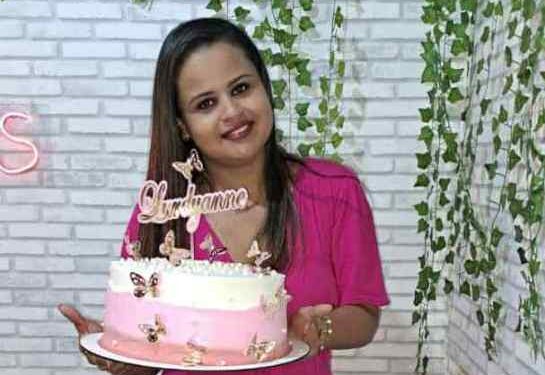 Lurdyanne Barbosa Celebra a Vida ao Lado de Amigos e Familiares