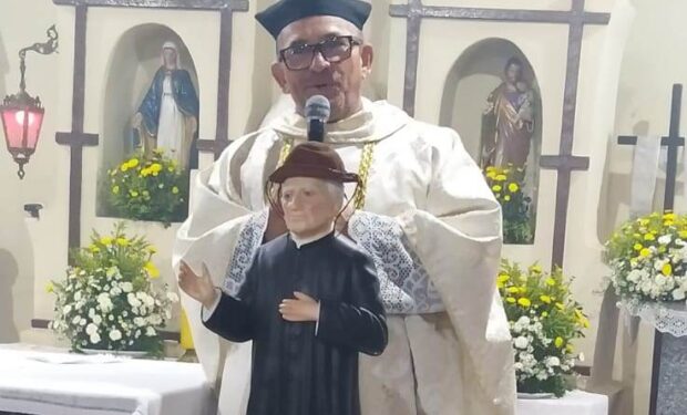 Padre Jerônimo Celebra a Vida na Missa Votiva de Padre Cícero Romão Batista
