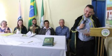 Novo Membro da Academia de História dos Municípios Oriundos de Campo Maior – PI (AHMOCAMPI) é Empossado na Sede da ACALE