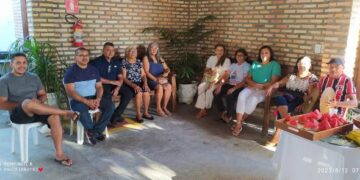 Professora Amparo Holanda Oferta Café à  Banda de Música Estrela do Norte