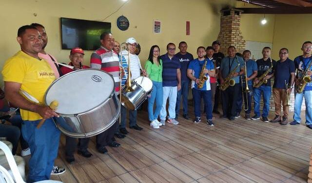 Secretário Rummenigge Rocha Oferta Café à Banda de Música Estrela do Norte