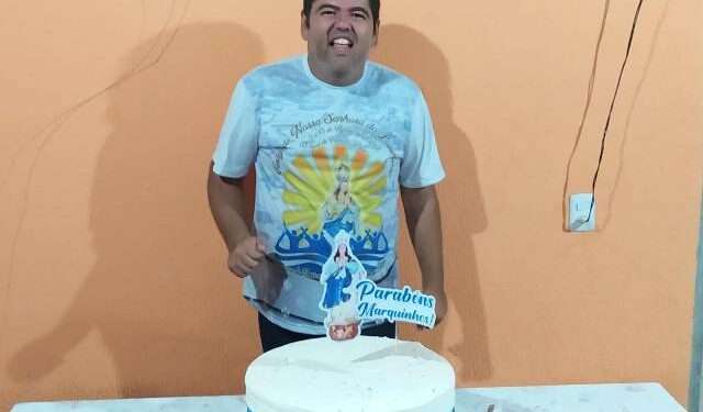 Marcos Vinícius Celebra a Vida com Grande Alegria