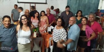 Tradicional Festa dos Anos 80 uma Explosão de Alegria