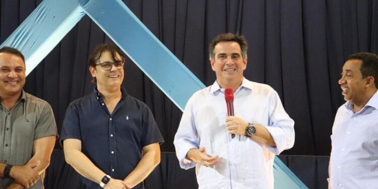 Bairro Matadouro é Contemplado com Espaço Multi Eventos Entregue Pelo Prefeito Roger Linhares