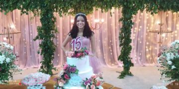 Anna Laryssa Celebra a Vida em um Lindo Baile de Debutante