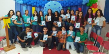 Escola Municipal Estevam Joaquim de Sousa Realiza Sarau Literário