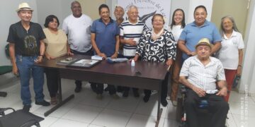 Reunião da Academia Freitense de Letras, Ciências e Artes com os novos eleitos.