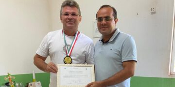 Diretor do Campus José de Freitas Recebe Comenda do Mérito Legislativo Freitense