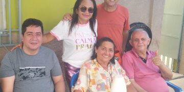 Dra. Socorro Costa Celebra a Vida em Momento de Muita Alegria