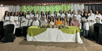 Faculdade UNINTA Polo de José de Freitas Realiza Solenidade do Jaleco