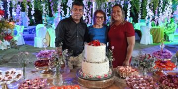 Dra. Hilda Feitosa Celebra a Vida com muita Alegria