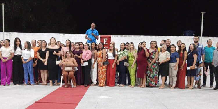 Inauguração da Quadra de Esportes em Homenagem à Sra. Alzira de Jesus Coutinho