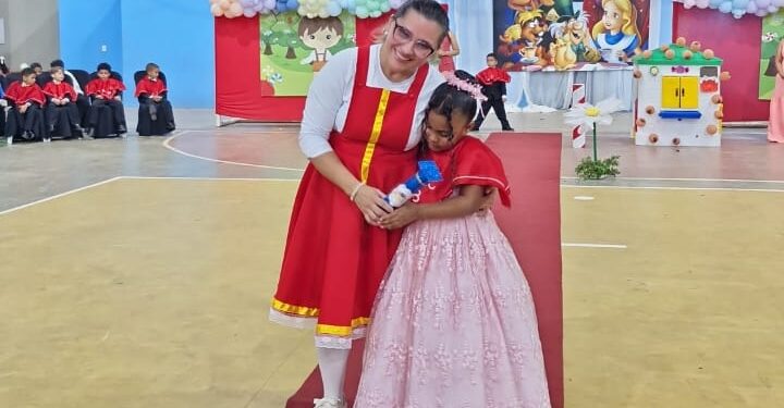 Escola Mãe Biluca Realiza Formatura do ABC