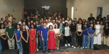 SEMED homenageia alunos da rede municipal por alto desempenho no exame classificatório do IFPI em José de Freitas