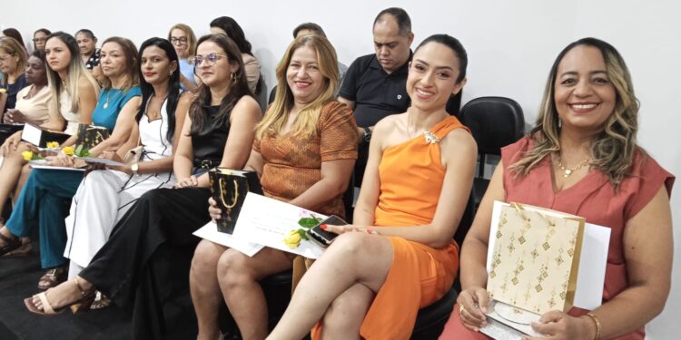 Câmara Municipal de José de Freitas realiza Sessão Solene em Homenagem ao Dia Internacional da Mulher