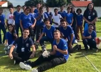 Alunos da Escola Municipal Padre Sampaio Realizam Experimentos da OBAFOG