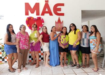Celebração das Mães da Família “Craveiro”-Uz Gillis