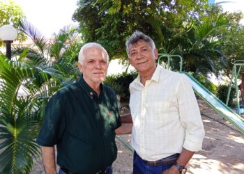 Vereador Roberval Santos Organiza Reunião com a presença do vice-governador Themistocles Sampaio Filho