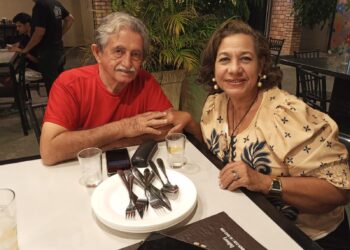 Casal Hélio & Jardelina Melo Celebram as Bodas de Cedro 36 Anos de Casados